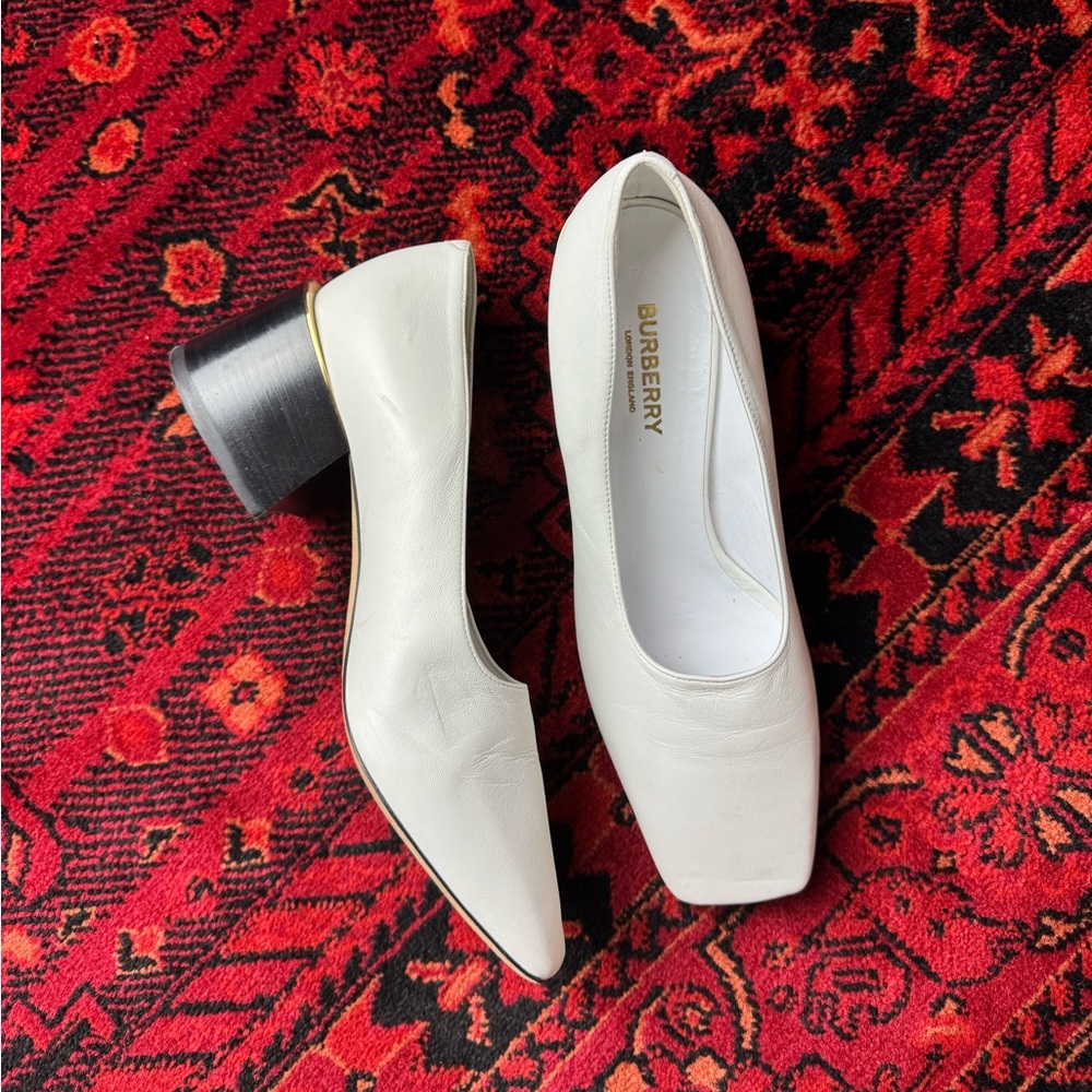 Burberry Cream Heels with Black Block Heel